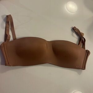 SKIMS Foam Bra 32DDD